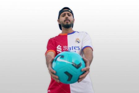 الفنان خالد عبدالله يستبق مباراة ريال مدريد وليفربول بفيديو قصير